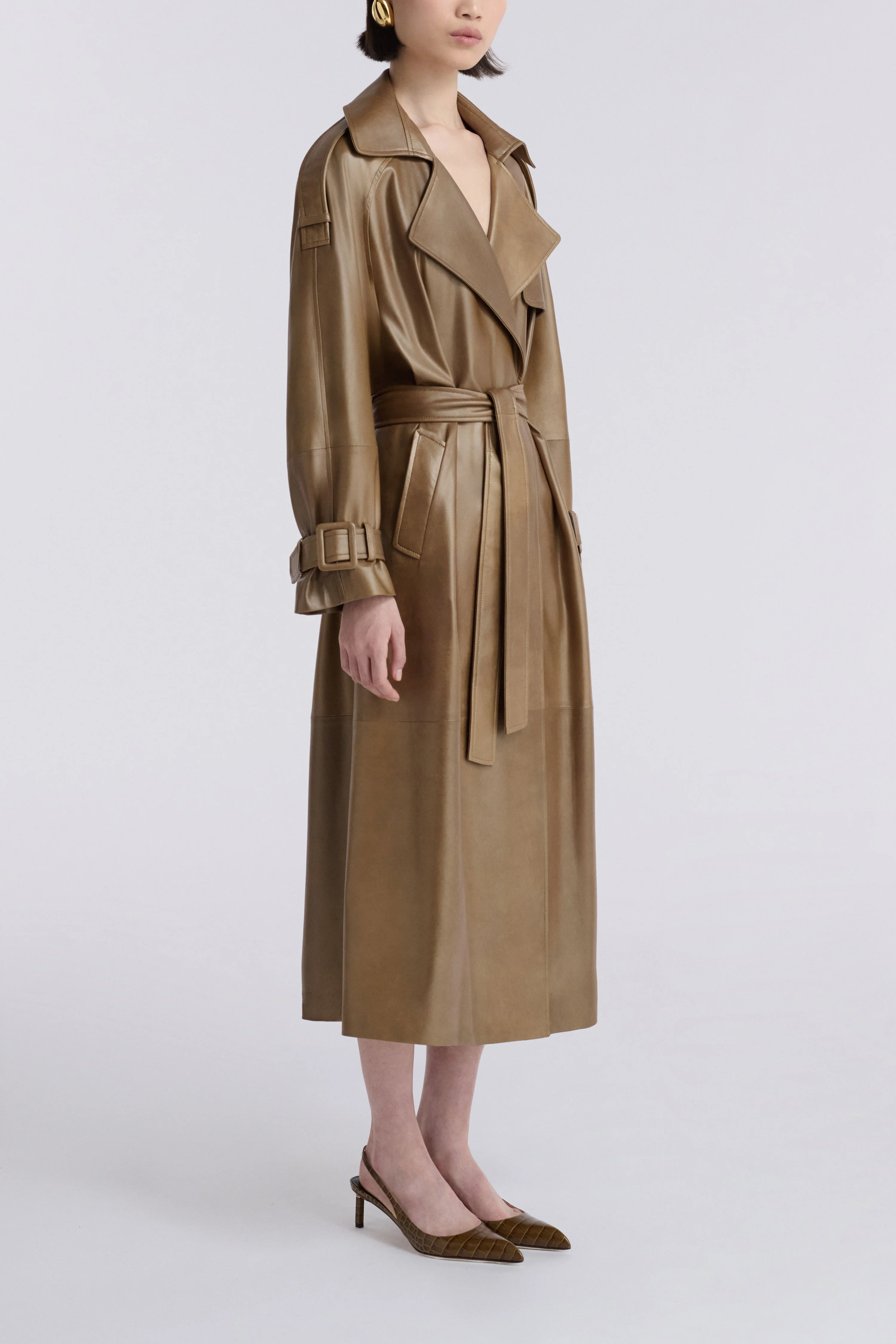Claudia - Image 3