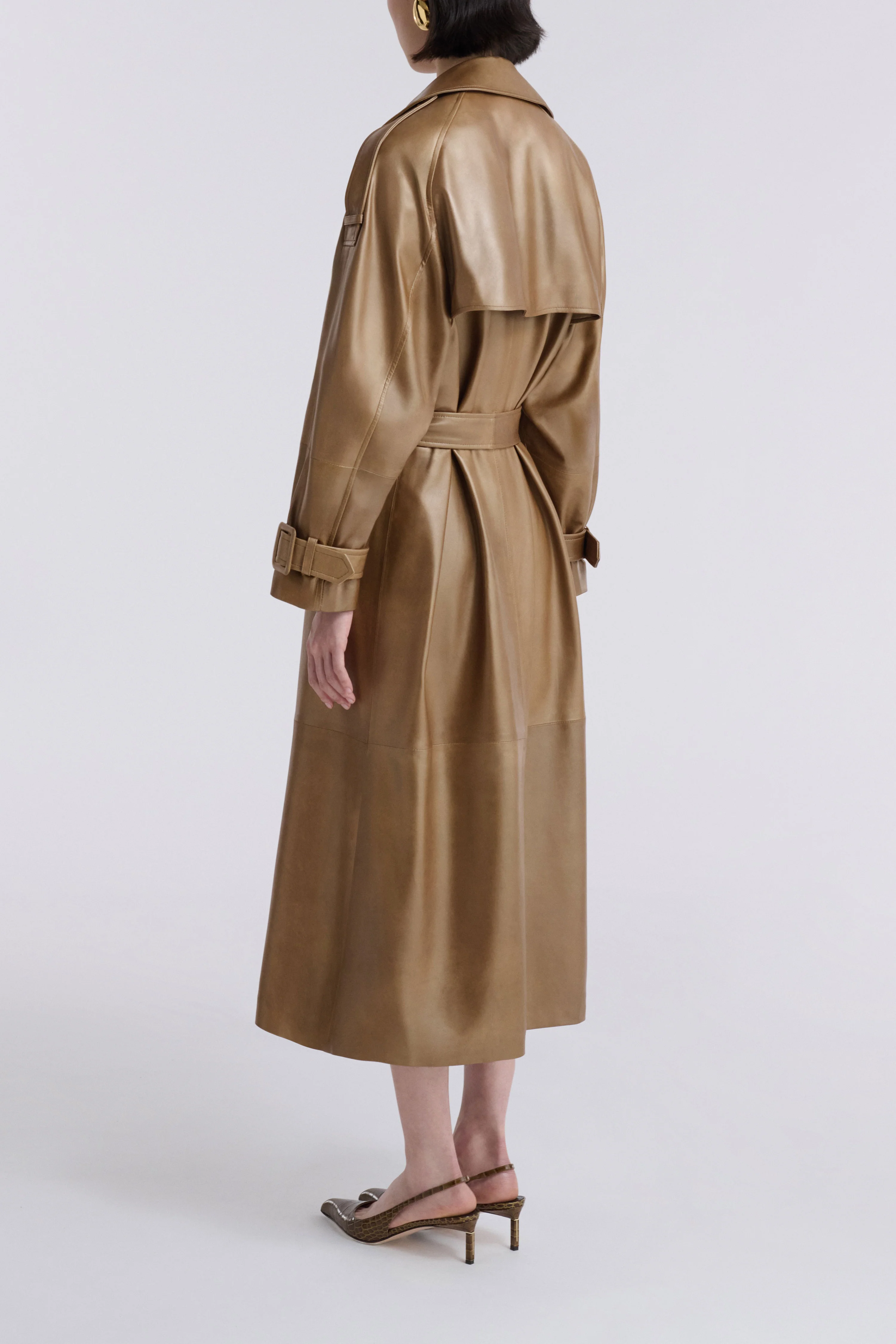 Claudia - Image 4