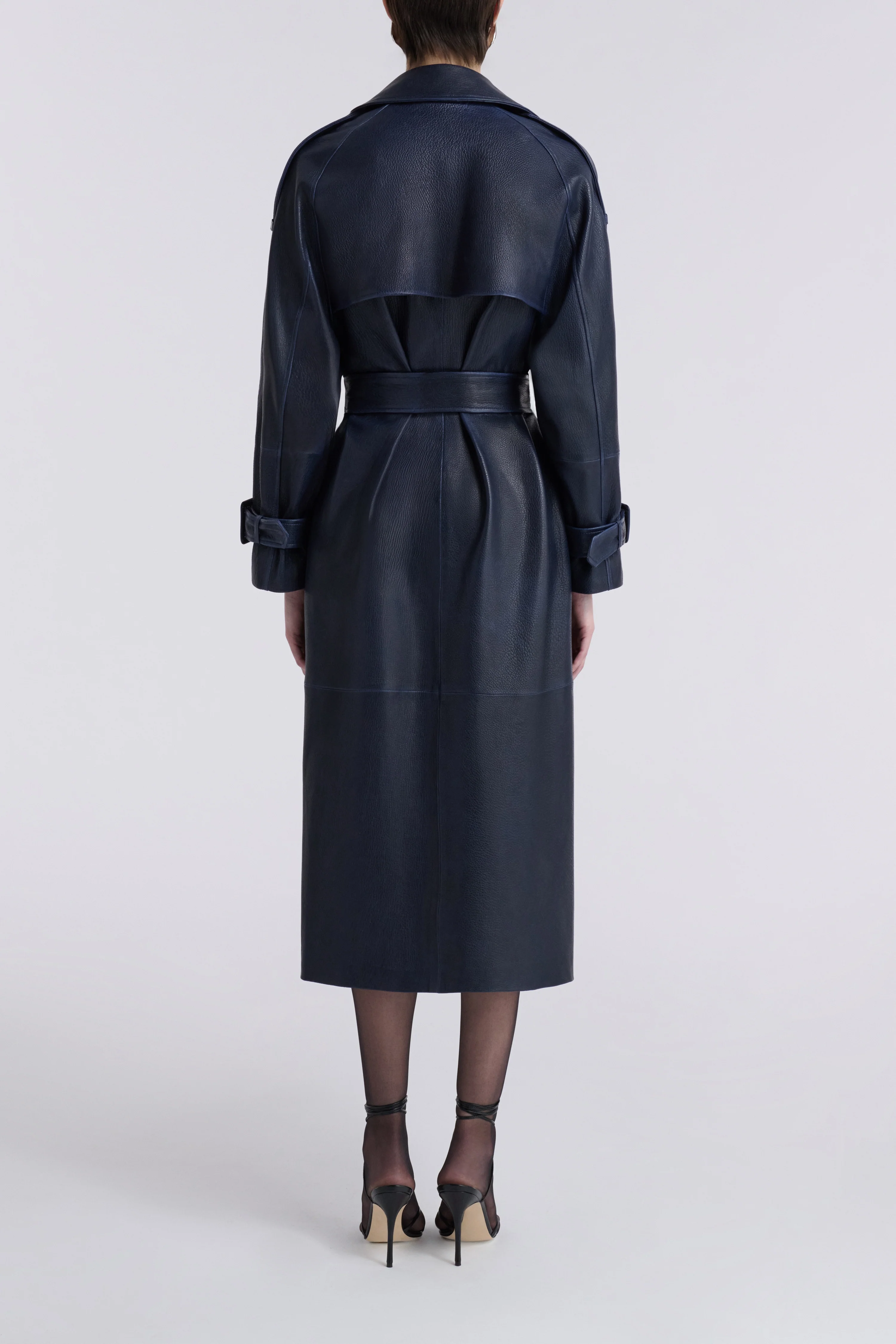 Claudia - Image 4